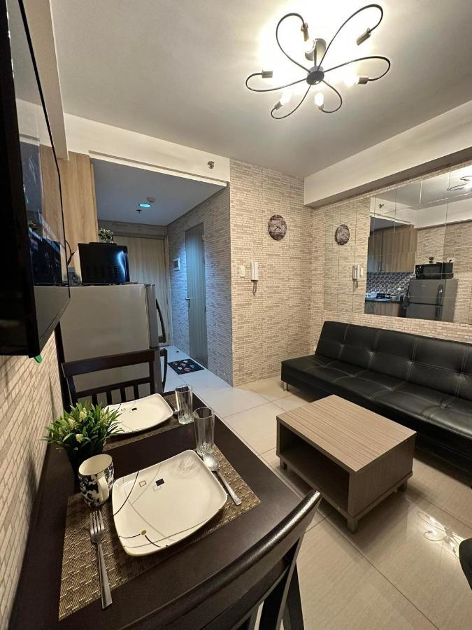Sabina'S One Bedroom Condo At Shore Tower C Manila Exterior foto